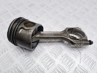 поршень Saab 9-3 2 поколение 2005, 1.9 л., МКПП, седан, 92068444