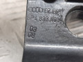 петля двери Audi A3 8P/8PA [рестайлинг] 2008, 1.6 л., МКПП, хетчбэк 5 дв., 8P4833411A - фото №4