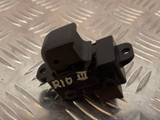 кнопка стеклоподъемника Kia Rio 3 поколение 2013, 299100579