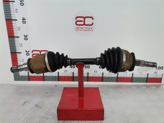 полуось передняя левая (приводной вал, ШРУС) Nissan Navara D40 2008, 2.5 л., МКПП, пикап, 39100EB300