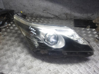 фара правая Toyota Avensis 3 поколение (T270) [рестайлинг] 2012, 2.2 л., МКПП, универсал, 8596702010