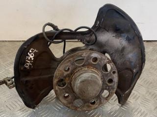 кулак поворотный правый Mercedes-Benz C-Класс W204/S204 2007, 1.8 л., бензин, АКПП, седан
