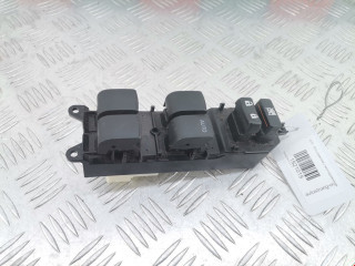 блок управления стеклоподъемниками Toyota RAV4 3 поколение (XA30) 2007, 2.2 л., МКПП, внедорожник 5 дв., 8482012530
