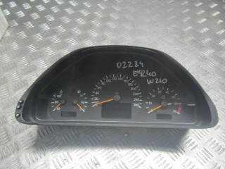 щиток приборов (приборная панель) Mercedes-Benz E-Класс W210/S210 [рестайлинг] 2002, 2.4 л., МКПП, универсал, A2105401611