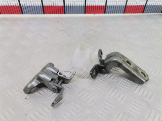 петля двери Opel Astra J 2010, 1.6 л., АКПП, хетчбэк 5 дв., 13501714