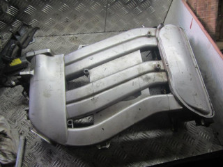 коллектор впускной SEAT Leon 1 поколение 2003, 2.3 л., 071133203A
