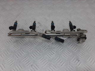 форсунка Audi A4 B6 2001, 2.0 л., МКПП, универсал, 06B133551K