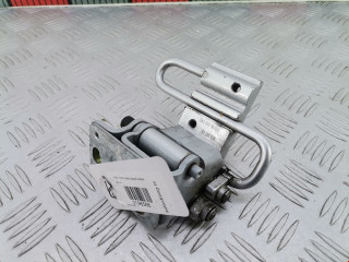 петля двери Audi A4 B6 2002, 1.6 л., МКПП, седан