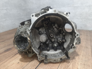 КПП механическая (МКПП) Volkswagen Golf 6 поколение (2008 - 2012), 1.4 л., TSI, CAVD, бензин, МКПП, передний привод, 02S300046P, KWB