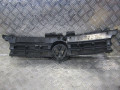 решетка радиатора Volkswagen Golf 4 поколение (1997 - 2006), чёрный, 1J0853655G - фото №9