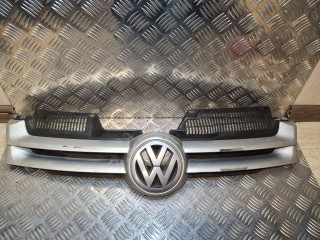 решетка радиатора Volkswagen Golf 5 поколение (2003 - 2009), 1K0853655A
