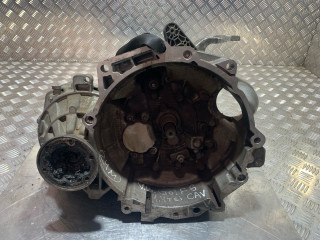 КПП механическая (МКПП) Volkswagen Golf 6 поколение (2008 - 2012), 1.4 л., TSI, CAVD, бензин, МКПП, передний привод, 02S300046P, KWB