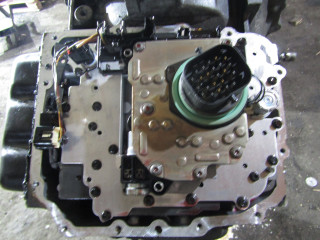 КПП автоматическая (АКПП) Dodge Journey 1 поколение JC (2007 - 2011), 2.7 л., EER, бензин, АКПП, передний привод, 68039383AC, P05169702AB