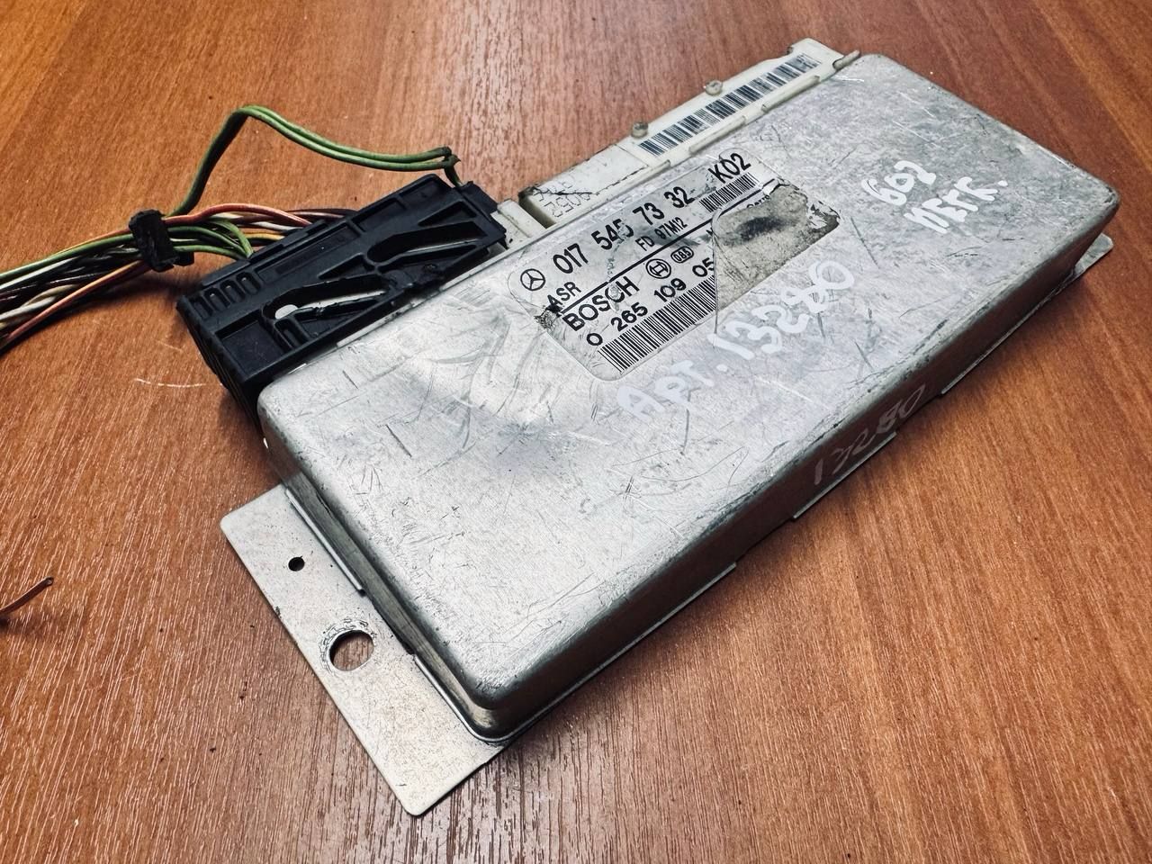 Блок управления ABS/ESP Mercedes-Benz E-Класс W210/S210 (1995 - 1999), 0175457332, 0265109052 - фото №1