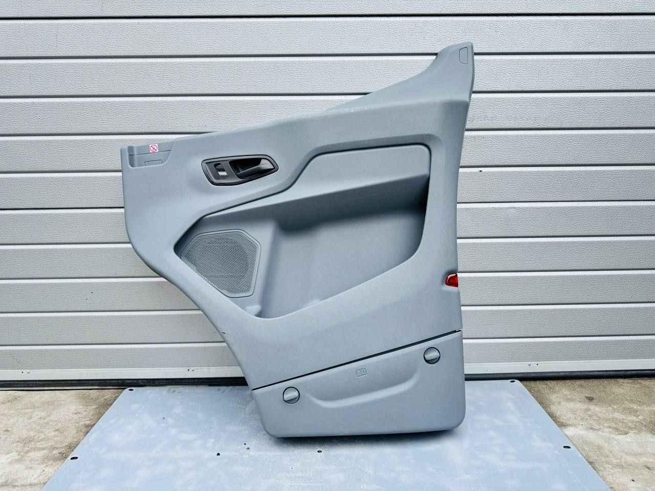 обшивка двери передняя правая Ford Transit 8 поколение (2013 - 2018), SD0526V2394201, BK31V23942, BK31V23942AS36NC, BK21V22600AE - фото №1