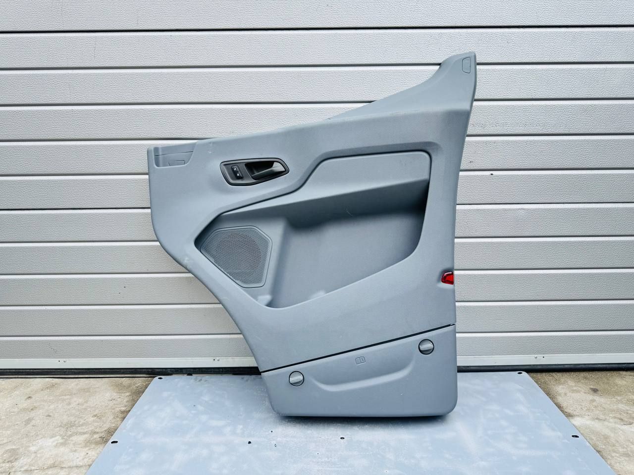 обшивка двери передняя правая Ford Transit 8 поколение (2013 - 2018), SD0526V2394201, BK31V23942AR36NC, BK31V23942, BK21V22600AC - фото №1