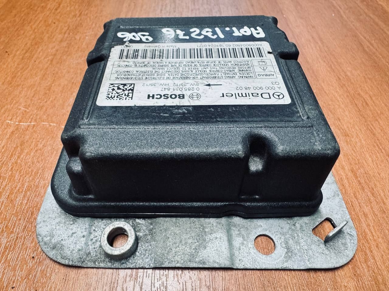 блок AirBag Mercedes-Benz Sprinter 2 поколение (W906) (2006 - 2014), A0009004802, 0285011847 - фото №1