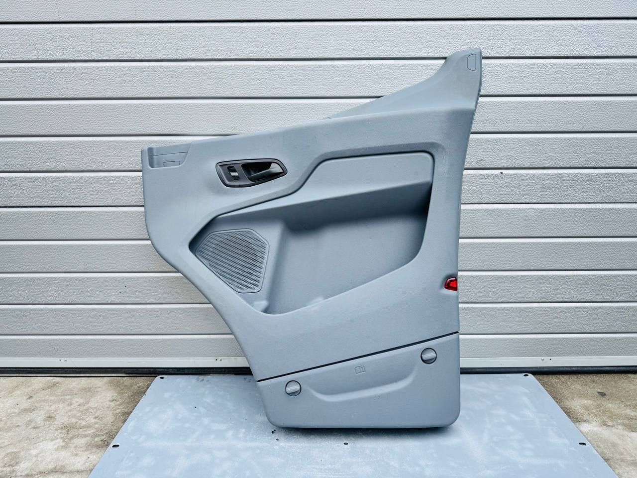 обшивка двери передняя правая Ford Transit 8 поколение (2013 - 2018), SD0526V2394201, BK31V23942AR36NC, BK31V23942, BK21V22600AC - фото №1