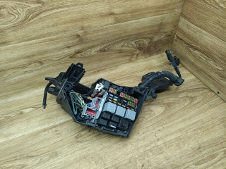 блок предохранителей Land Rover Range Rover Evoque L538 2012, 2.2 л., 224DT, дизель, МКПП, внедорожник 5 дв., BJ32-14290-AED