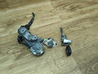 личинка дверного замка Toyota Avensis 2 поколение (T250) [рестайлинг] 2006, 1.6 л., 3ZZ-FE, бензин, МКПП, седан