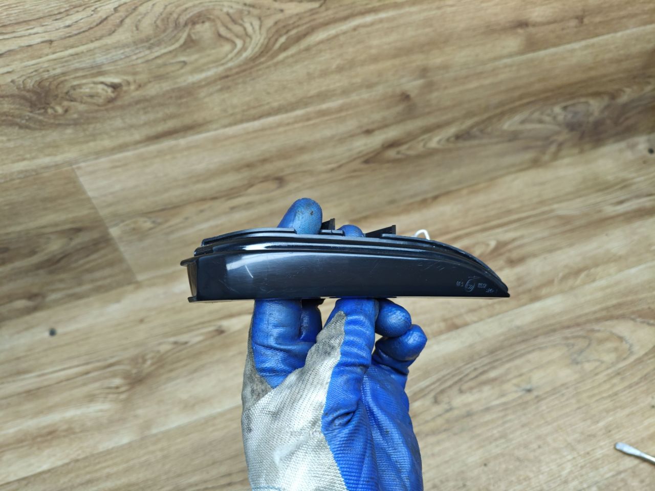 повторитель поворотов Lada Vesta 1 поколение 2017, 1.6 л., бензин, МКПП, седан, 2180-8201776 - фото №1