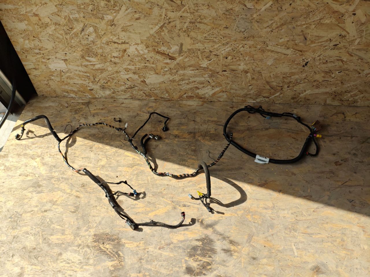 проводка салона Lada Vesta 1 поколение 2017, 1.6 л., бензин, МКПП, седан, 8450008733 - фото №1