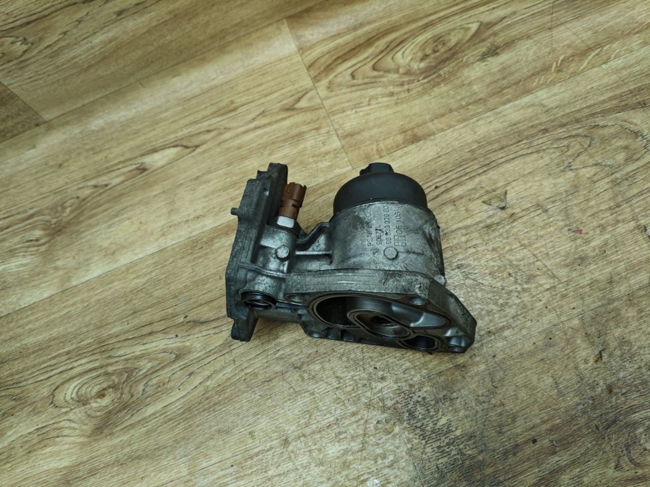 корпус масляного фильтра Land Rover Range Rover Evoque L538 2012, 2.2 л., 224DT, дизель, МКПП, внедорожник 5 дв., 9682632980 - фото №1