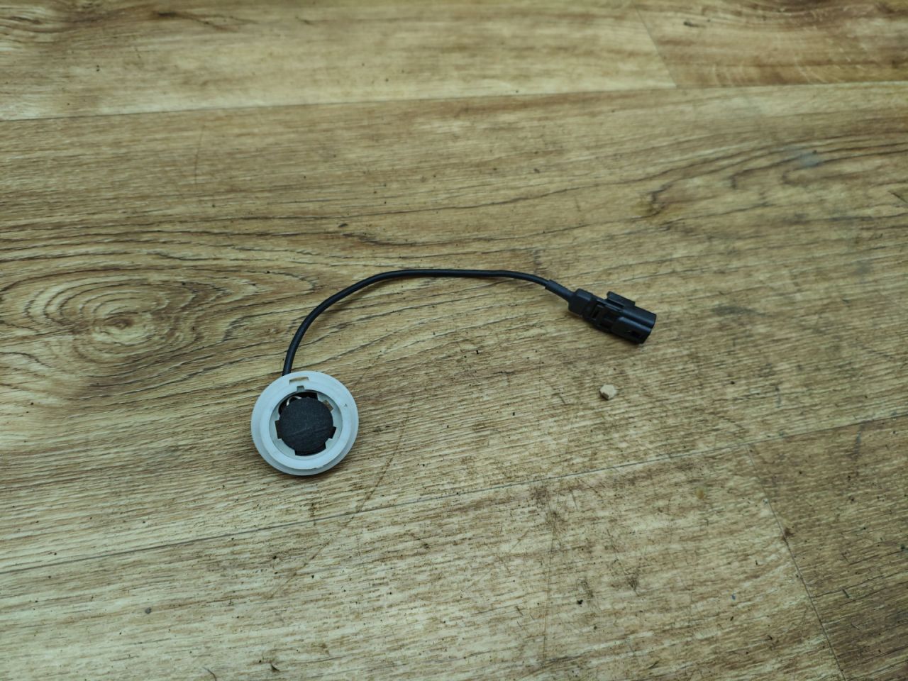 микрофон Renault Duster 1 поколение 2012, 2.0 л., F4R 403, бензин, АКПП, внедорожник 5 дв., передний привод, 283128032R - фото №1