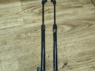 амортизатор крышки багажника (3-5 двери) Hyundai ix35 1 поколение 2012, 2.0 л., G4KD, бензин, МКПП, внедорожник 5 дв., передний привод