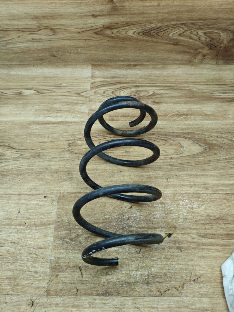 пружина передняя Hyundai ix35 1 поколение 2012, 2.0 л., G4KD, бензин, МКПП, внедорожник 5 дв., передний привод - фото №1