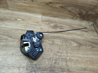 замок двери задней правой Toyota Corolla 9 поколение (E120/E130) 2002, 1.4 л., 4ZZ-FE, бензин, МКПП, хетчбэк 5 дв.