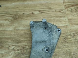 кронштейн генератора Lada Vesta 1 поколение 2017, 1.6 л., бензин, МКПП, седан, 11189-1041034-1