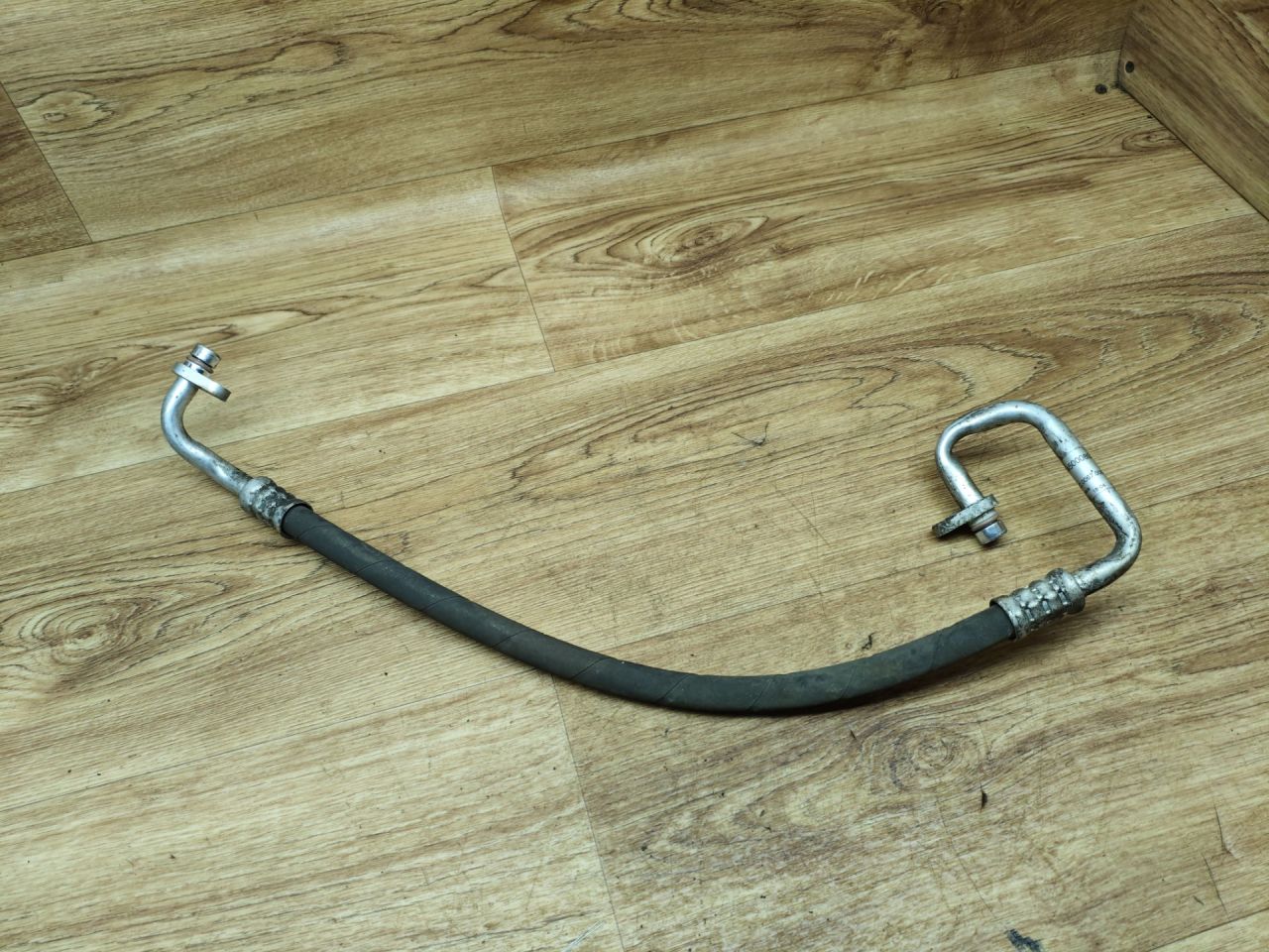 трубка кондиционера Lada Vesta 1 поколение 2017, 1.6 л., бензин, МКПП, седан, 8450008022 - фото №1