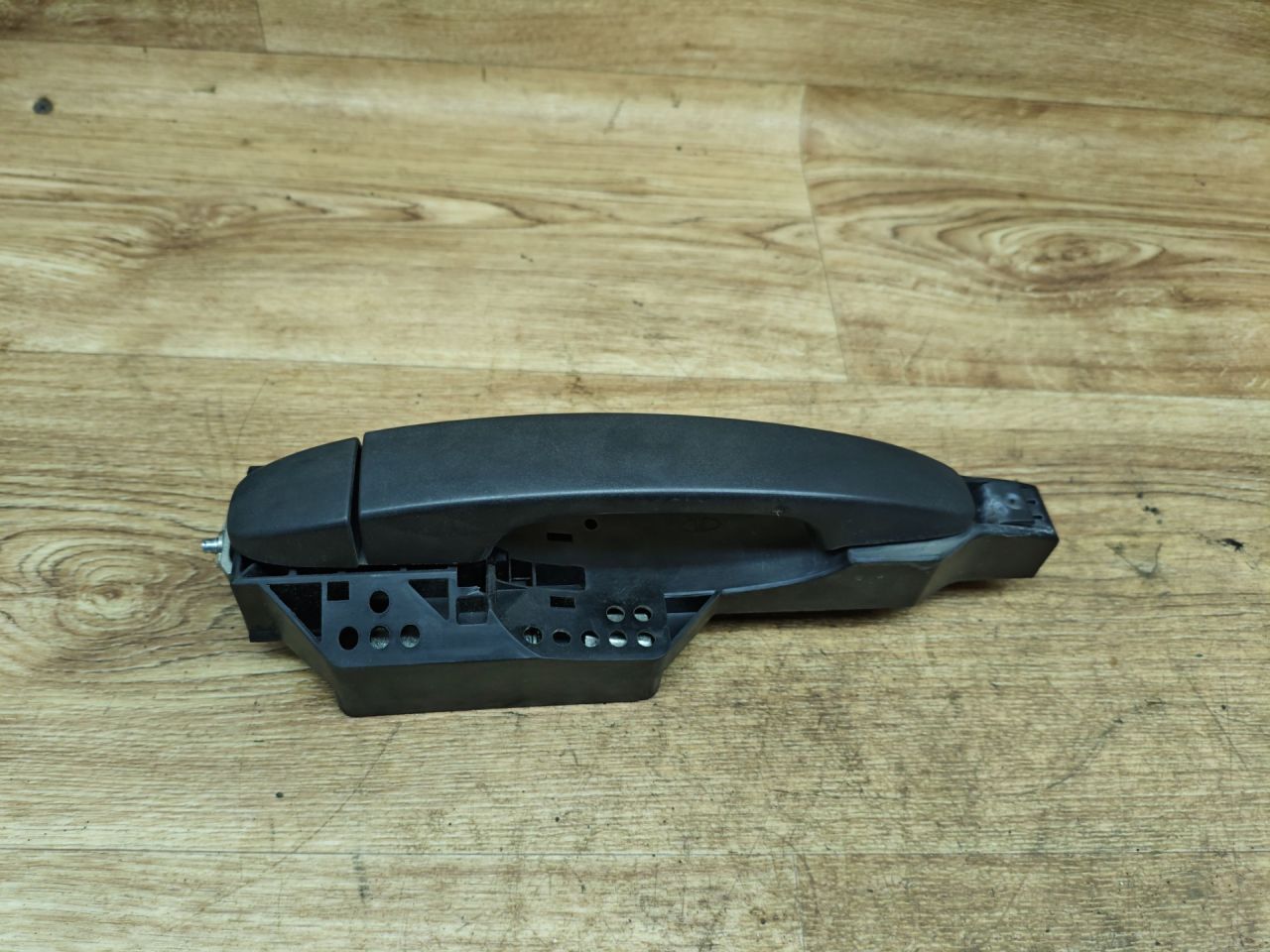 ручка наружная Lada Vesta 1 поколение 2017, 1.6 л., бензин, МКПП, седан, 84500039483 - фото №1