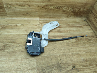 замок двери задней правой Hyundai ix35 1 поколение 2012, 2.0 л., G4KD, бензин, МКПП, внедорожник 5 дв., передний привод