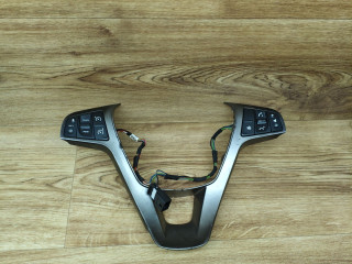 кнопки управления на руле Lada Vesta 1 поколение 2017, 1.6 л., бензин, МКПП, седан, 30150157, 30150156, 8450006832