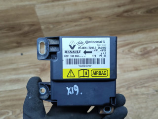 блок AirBag Renault Duster 1 поколение 2012, 2.0 л., F4R 403, бензин, АКПП, внедорожник 5 дв., передний привод, 8201163304