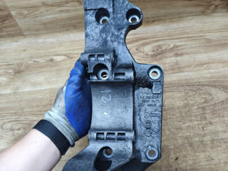 кронштейн генератора Volkswagen Transporter T5 2004, 1.9 л., AXC, дизель, МКПП, микроавтобус, R045903143C, 045903143C