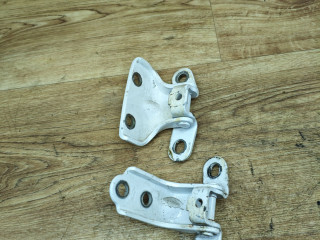 петля двери Hyundai ix35 1 поколение 2012, 2.0 л., G4KD, бензин, МКПП, внедорожник 5 дв., передний привод