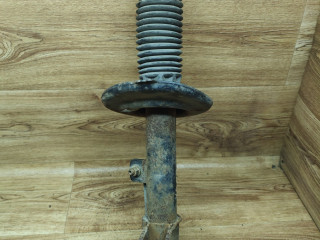 амортизатор передний правый Peugeot 3008 1 поколение 2010, 1.6 л., 9HR (DV6C), дизель, робот, внедорожник 5 дв.