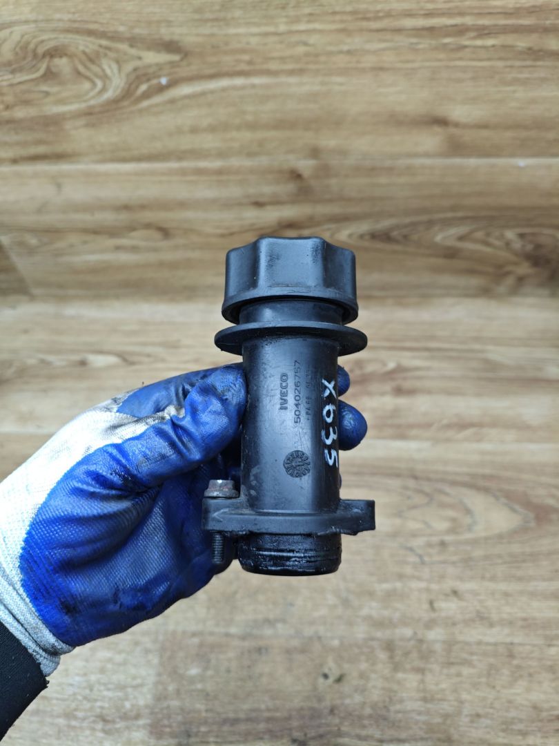 маслозаливная горловина Fiat Ducato 3 поколение 2007, 2.3 л., дизель, МКПП, микроавтобус, 504026757 - фото №1