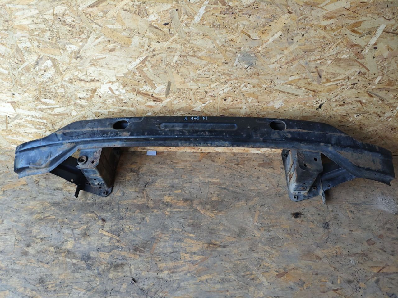 усилитель бампера переднего Mercedes-Benz Vito W639 (2003 - 2010), дизель, МКПП, микроавтобус - фото №1