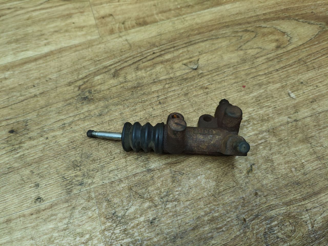 цилиндр сцепления рабочий Geely SC7 1 поколение 2012, 1.8 л., JL4G18, бензин, МКПП, седан - фото №1