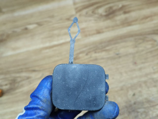 заглушка заднего бампера под крюк Peugeot 3008 1 поколение 2010, 1.6 л., 9HR (DV6C), дизель, робот, внедорожник 5 дв., 9685647677