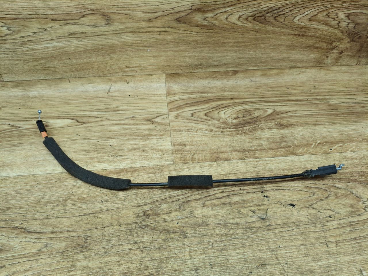 трос двери Lada Vesta 1 поколение 2017, 1.6 л., бензин, МКПП, седан - фото №1