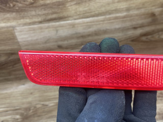 отражатель левый Renault Duster 1 поколение 2012, 2.0 л., F4R 403, бензин, АКПП, внедорожник 5 дв., передний привод, 8200384035