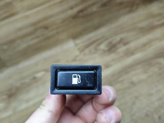 кнопка открытия багажника Toyota Avensis 2 поколение (T250) [рестайлинг] 2006, 1.6 л., 3ZZ-FE, бензин, МКПП, седан