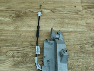 замок двери передней правой Peugeot 208 1 поколение 2012, 1.2 л., бензин, МКПП, хетчбэк 3 дв., 9812500680