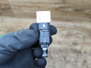 Датчик педали тормоза (лягушка) Renault Duster 1 поколение 2012, 2.0 л., F4R 403, бензин, АКПП, внедорожник 5 дв., передний привод, 8200276361