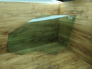 стекло двери передней левой Land Rover Range Rover Evoque L538 2012, 2.2 л., 224DT, дизель, МКПП, внедорожник 5 дв.